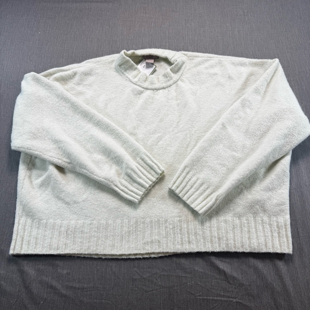 NWT Women’s H&M Beige Cream Sweater Size XL Cropped Long Sleeve Crew Neck NEW